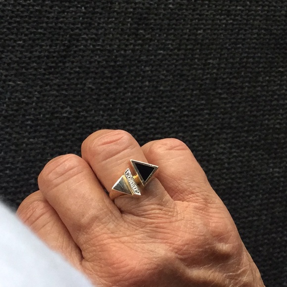 Jewelry - Ladies Black Onyx Stone & Diamonds